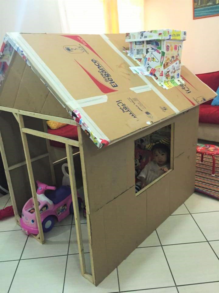 DIY cardboard playhouse 03